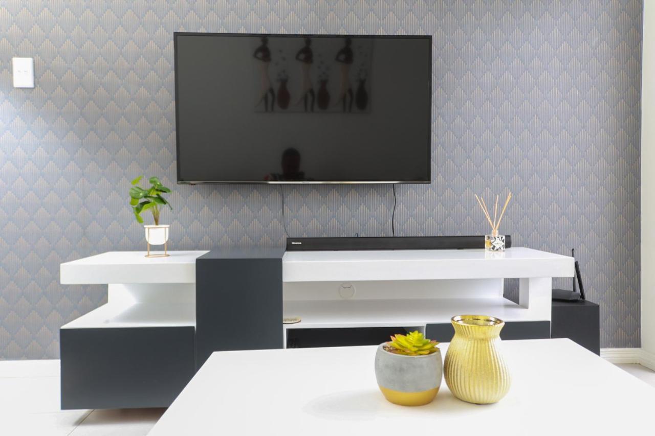 Fumo House Lifestyle Apartments มิดแรนด์ ภายนอก รูปภาพ
