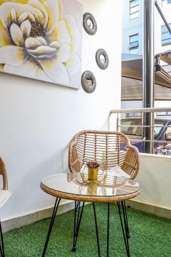 Fumo House Lifestyle Apartments มิดแรนด์ ภายนอก รูปภาพ